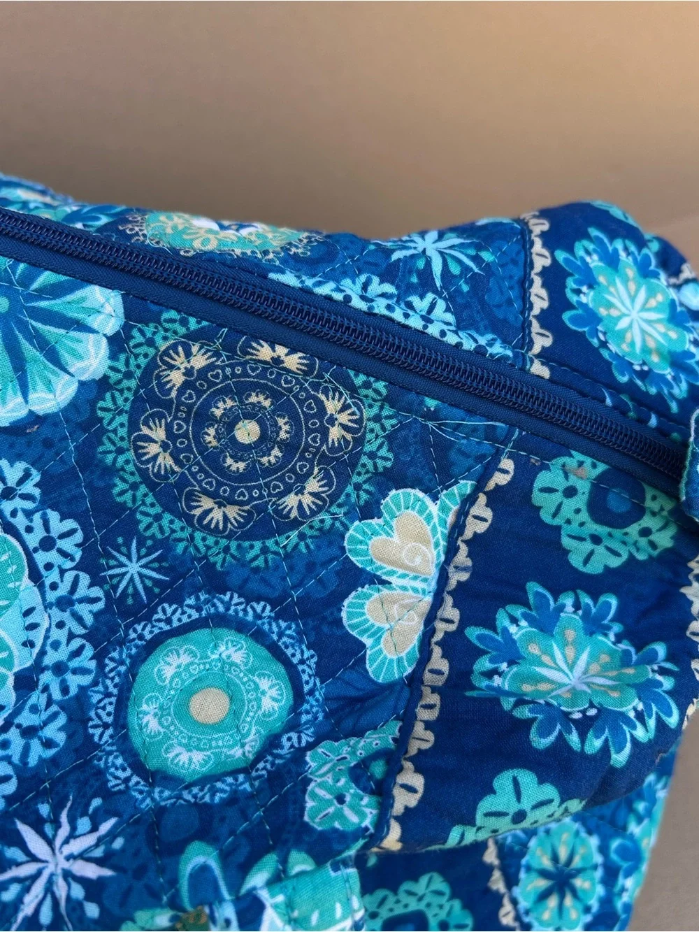 Vera Bradley Duffel Bag Quilted Medium Travel weekender Blue Floral Medallion
